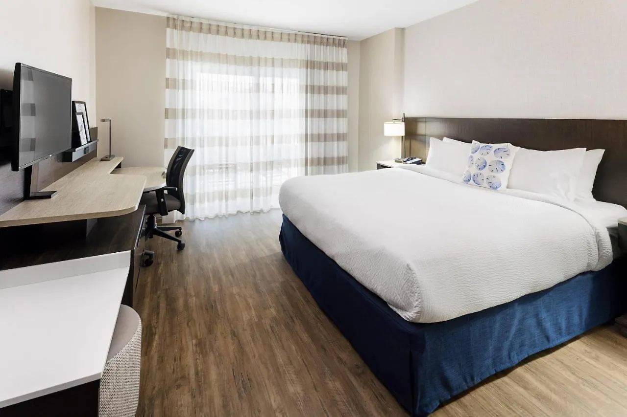 Fairfield Inn & Suites By Marriott Ocean City 3*,